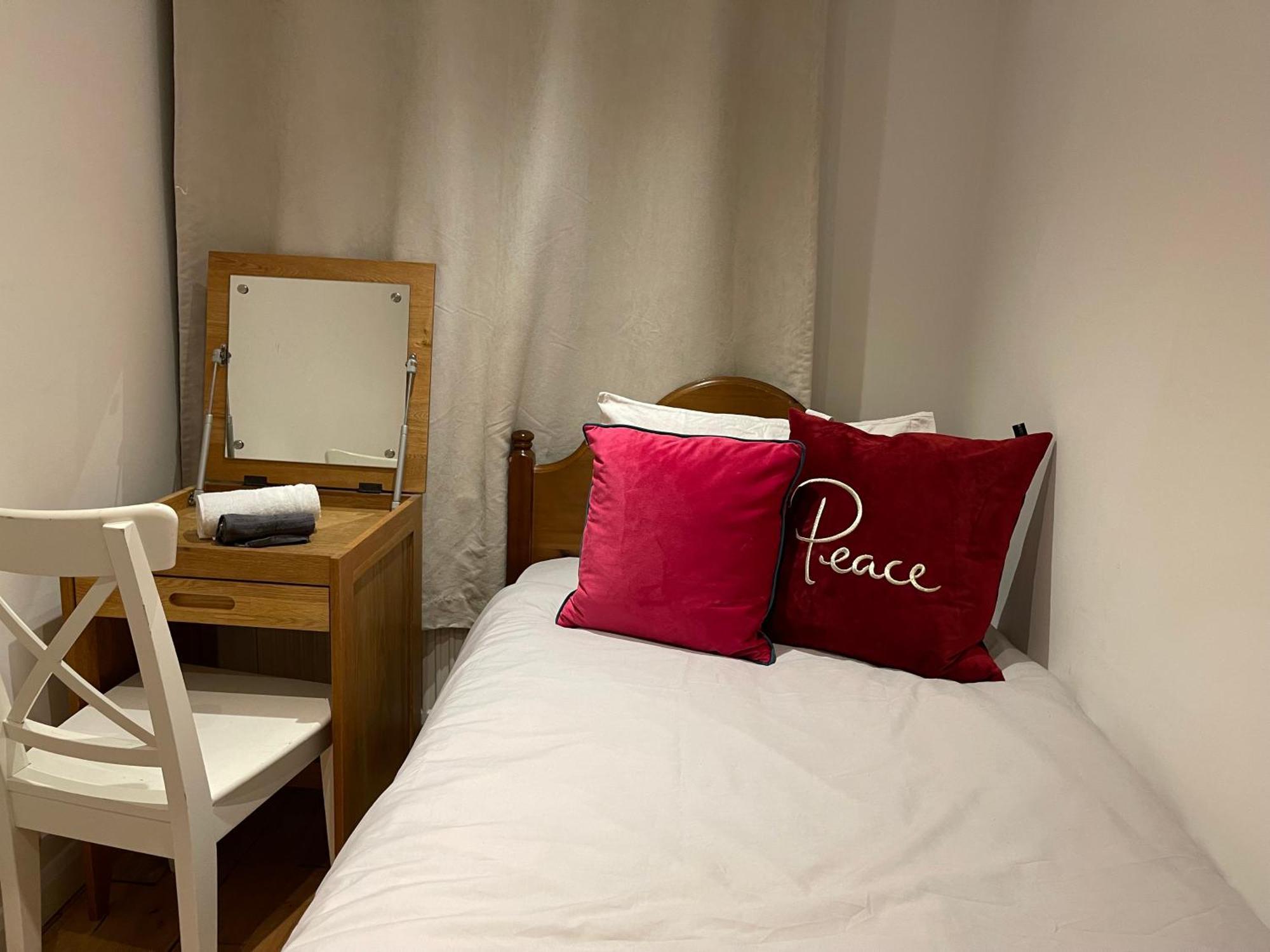 Villa Luxe 4 Bedroom House With 4 Bathrooms - Elizabeth Line & Acton Stations At Walking Distance Londres