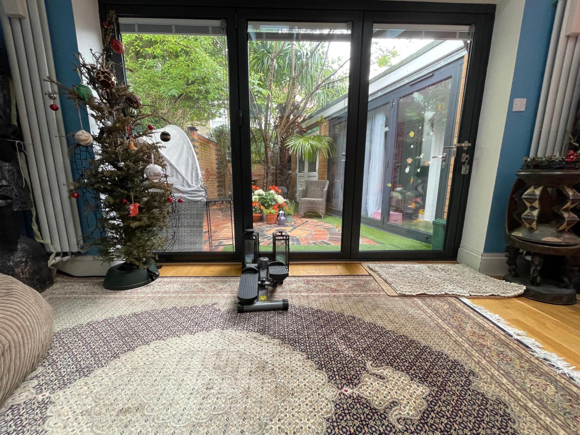 Luxe 4 Bedroom House With 4 Bathrooms - Elizabeth Line & Acton Stations At Walking Distance * Londres